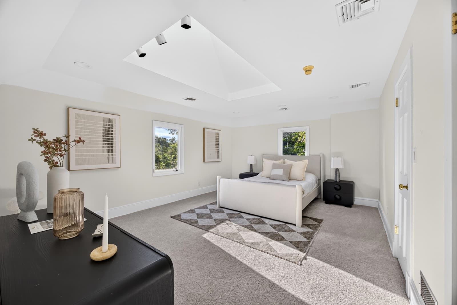 Real estate photography by SquareFoot Media
