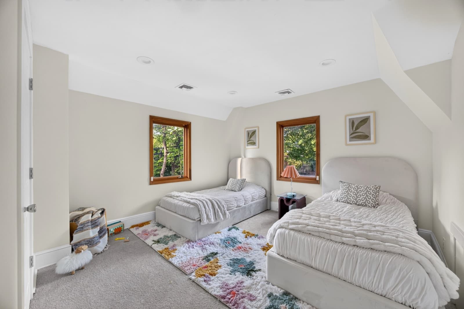 Real estate photography by SquareFoot Media